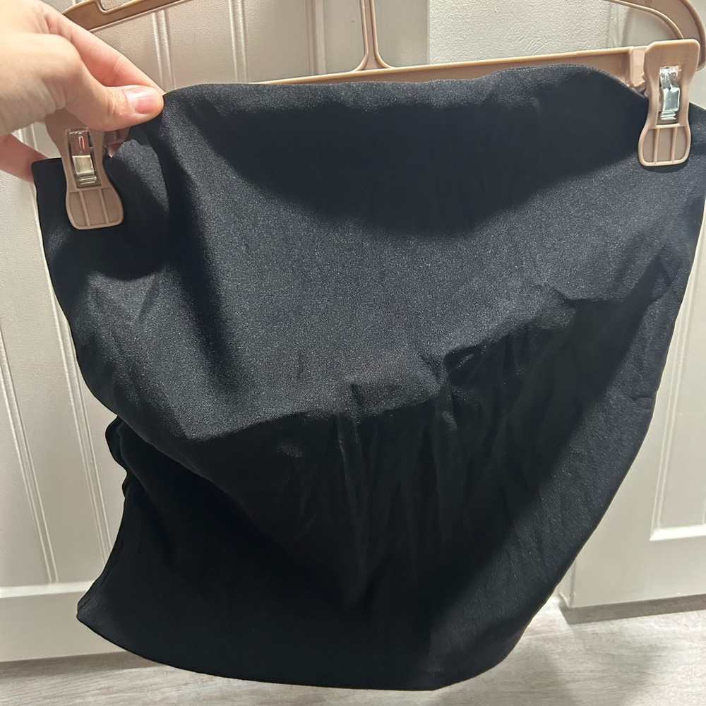 H&M Black Crop Top